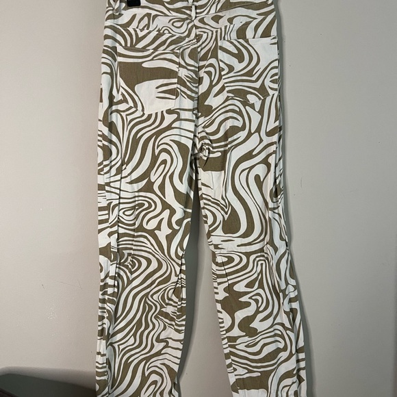 Women’s Green Denim Jeans - Picture 3 of 3